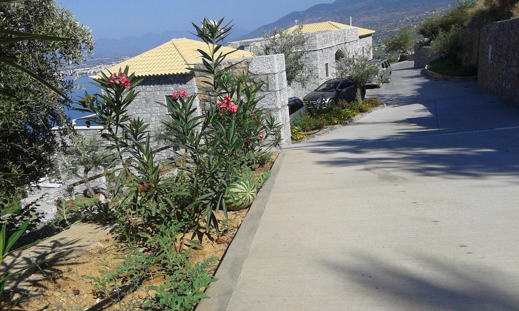 Apartamento Petra Thea Kalamata Exterior foto