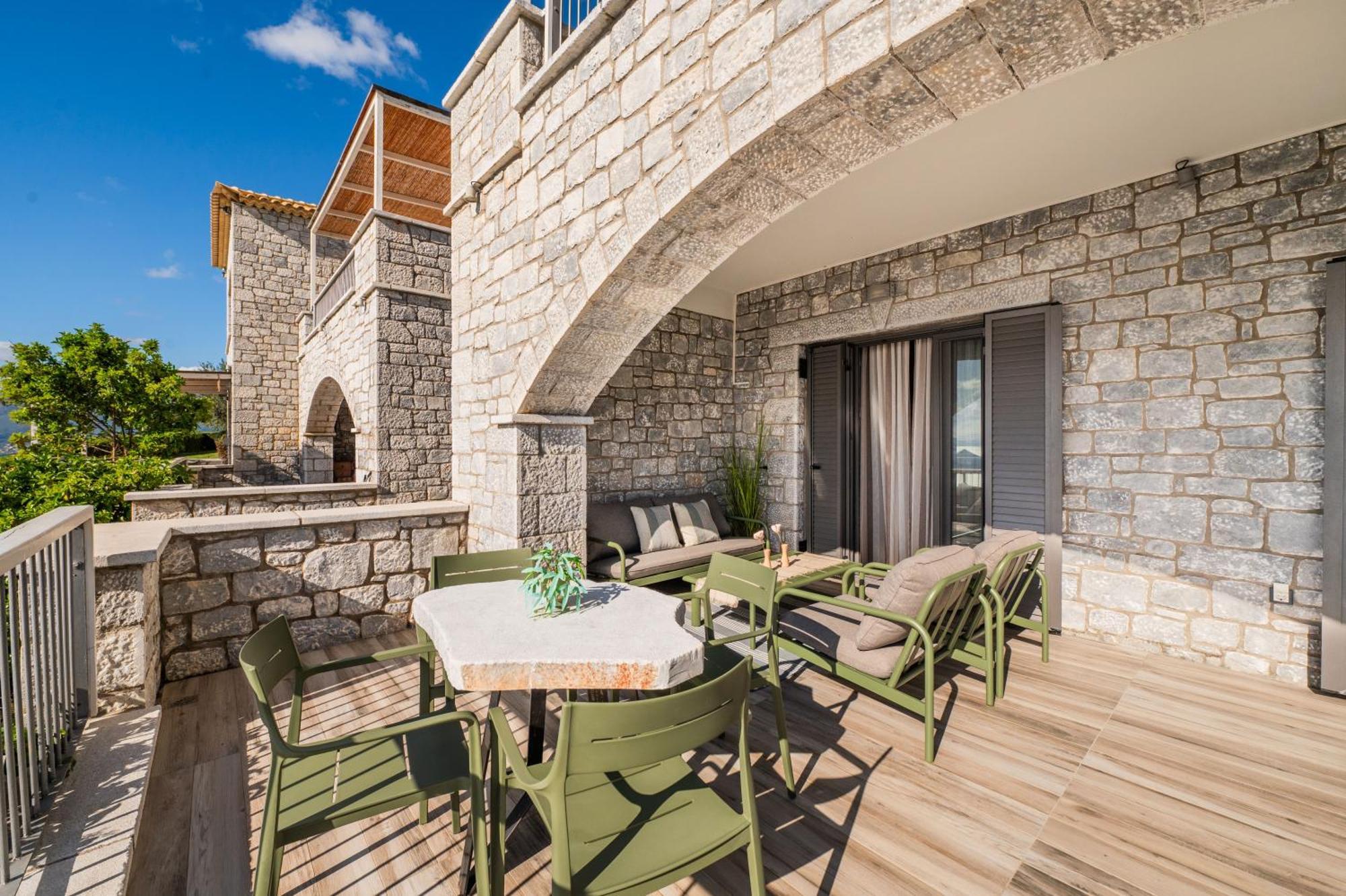 Apartamento Petra Thea Kalamata Exterior foto
