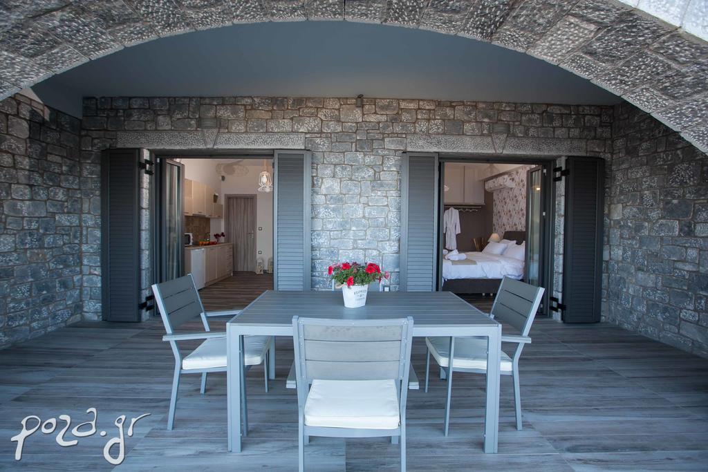 Apartamento Petra Thea Kalamata Exterior foto